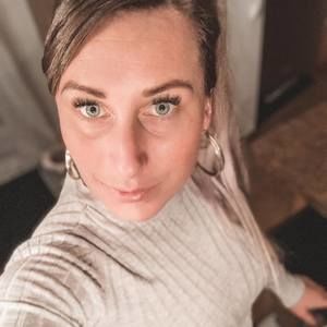 Meet your Posher, Emilie